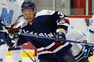 Panthers Clip Buzzers 3-2